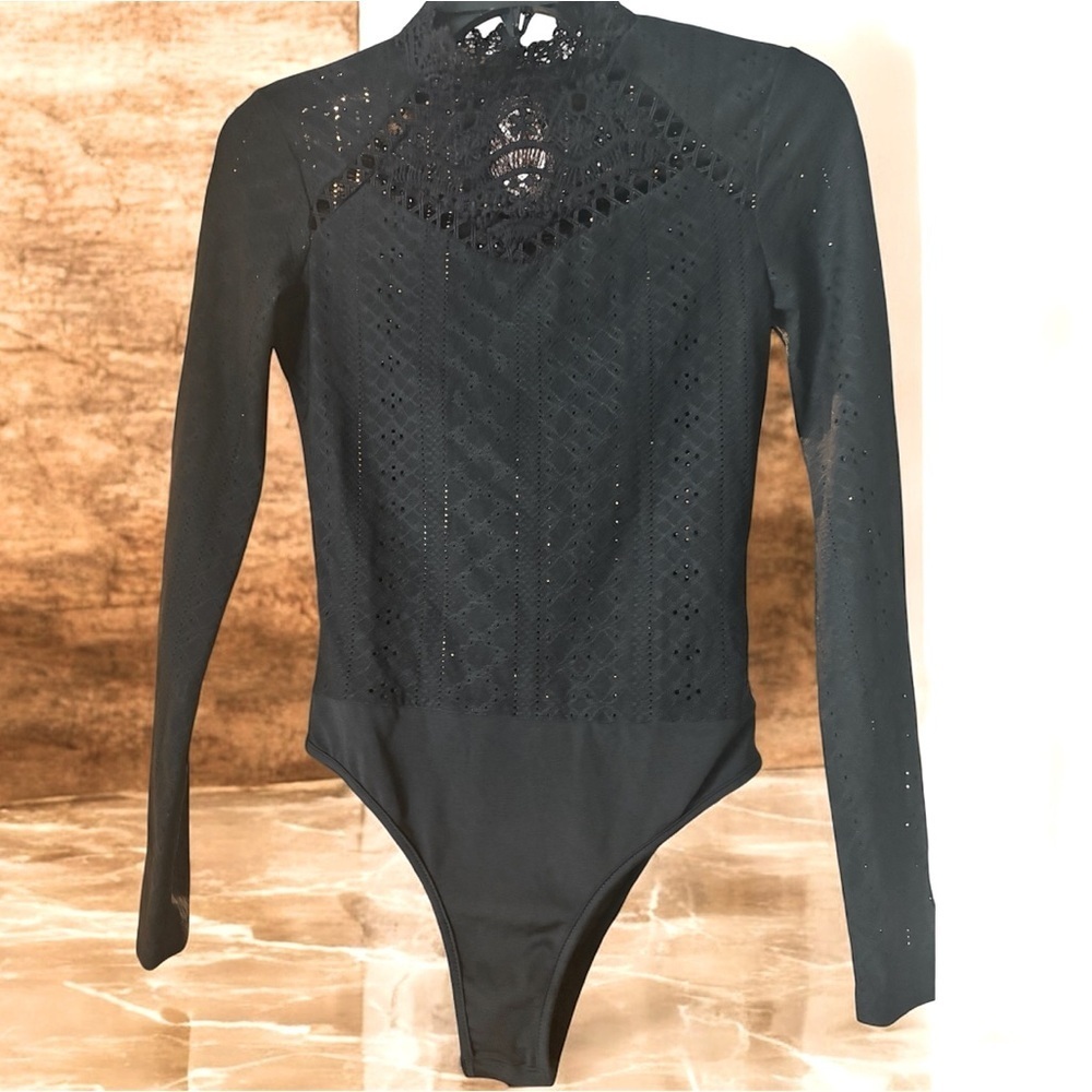 Lace mock neck Eyelet Bodysuit NWOT